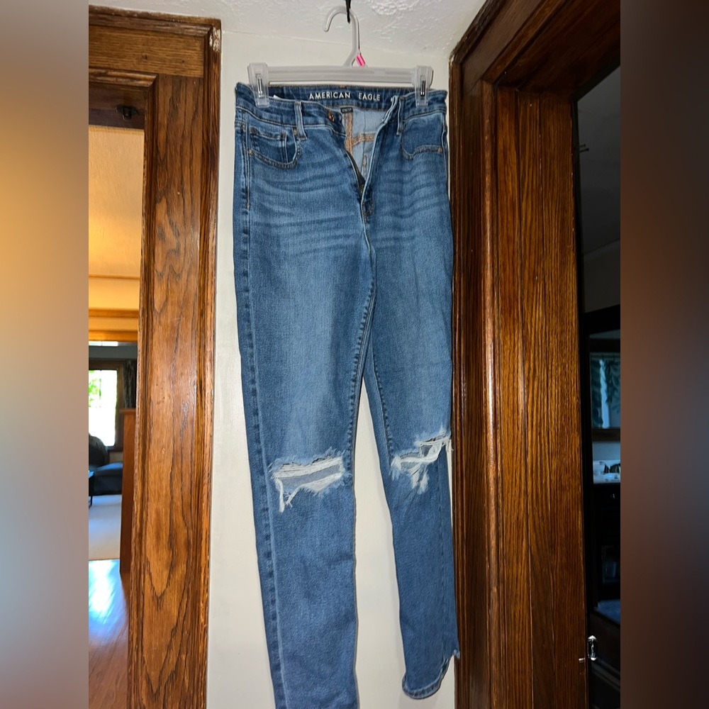 american eagle mom jeans